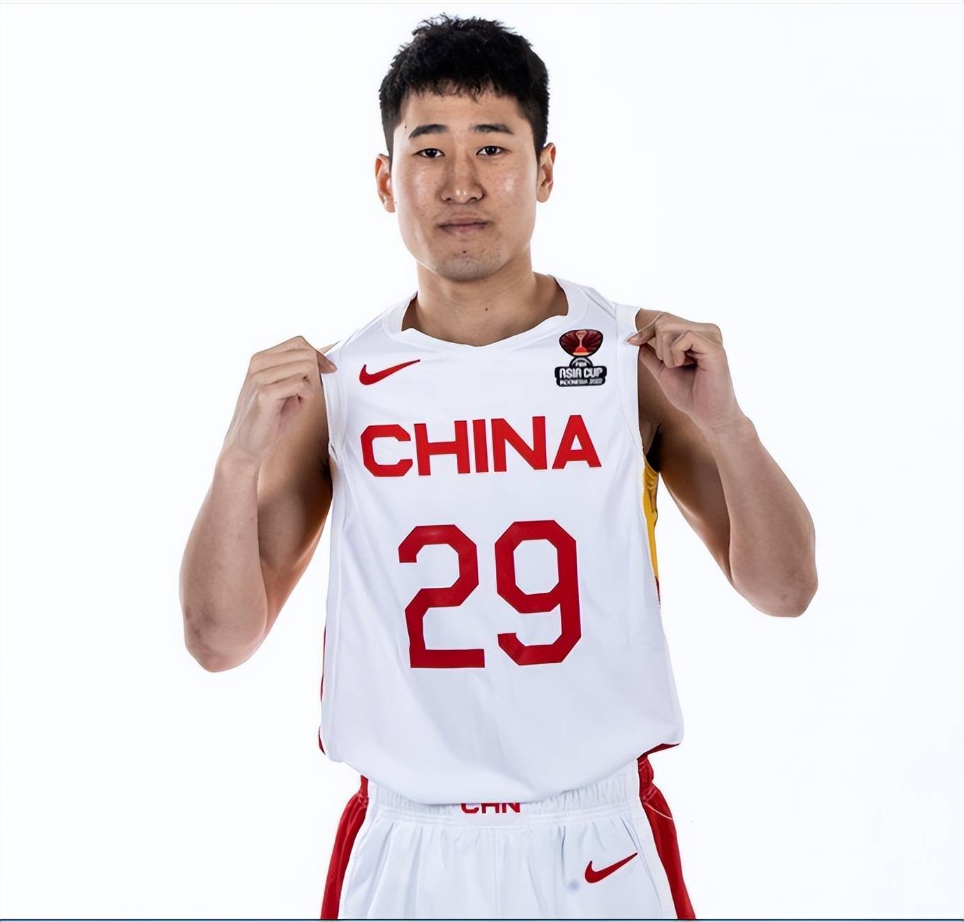 包含风云突变上海久事集结日火线驰援；欧洲杯版图或重绘；震撼外界；赛程密集仍需轮换的词条