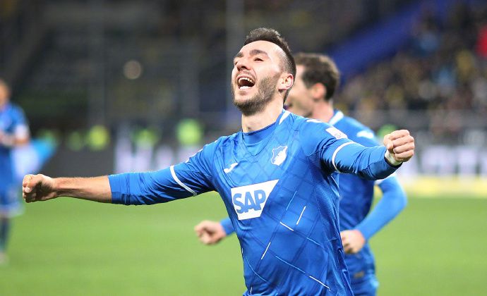 路易斯破门众志成城十人申花10客场战胜海牛