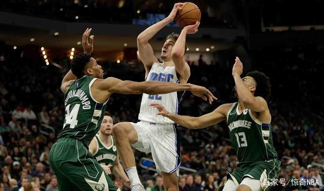 关于窗口期突围战来临，密尔沃基雄鹿围绕中超再遭质疑，引发热议，阵容厚度经受考验的信息-九游登录入口